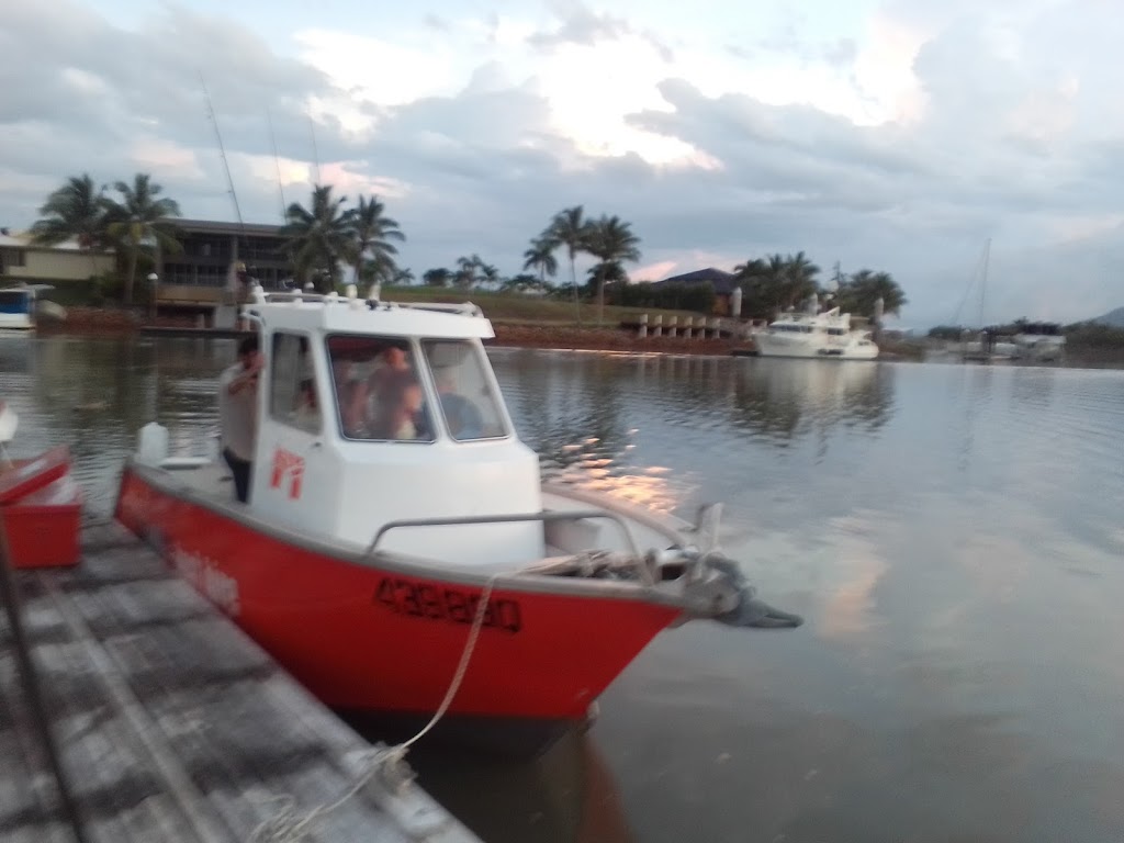 Cardwell Boat Hire | 3 Commercial rd, Cardwell QLD 4849, Australia | Phone: 0414 869 918