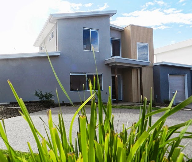Holiday House Phillip Island | lodging | 7-9 Norman Dr, Cowes VIC 3922, Australia | 0416032671 OR +61 416 032 671