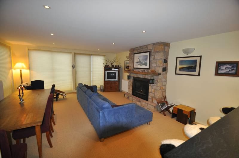 Candoux Apartments AMS Mt Buller | 5 Chamois Cl, Mount Buller VIC 3723, Australia | Phone: (03) 5775 3112