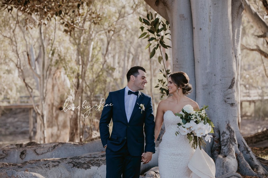 love by shae - Echuca/Moama Wedding Photographer | 12 Heron Street, Moama NSW 2731, Australia | Phone: 0412 193 219