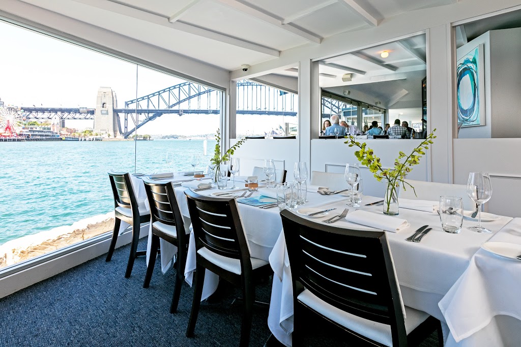 Sails on Lavender Bay | restaurant | 2 Henry Lawson Ave, McMahons Point NSW 2060, Australia | 0299555998 OR +61 2 9955 5998