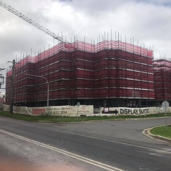 ​Giraffe scaffolding | 486 Londonderry Rd, Londonderry NSW 2753, Australia | Phone: 0420 720 734