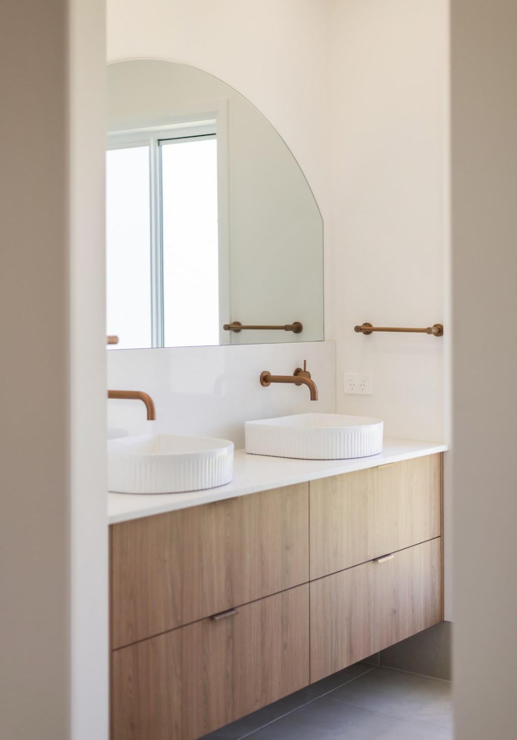 Clarence Custom Kitchens | 37 Adonus Cl, Trenayr NSW 2460, Australia | Phone: 0488 188 454