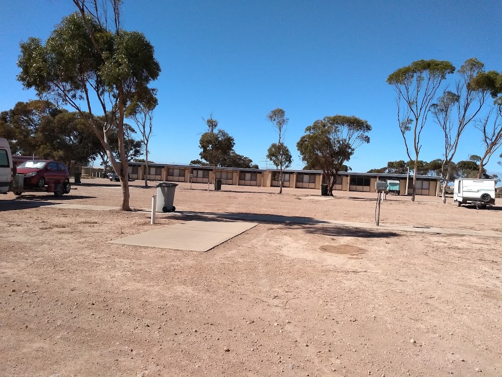 Ceduna Airport Caravan Park | Ceduna SA 5690, Australia | Phone: (08) 8625 2416