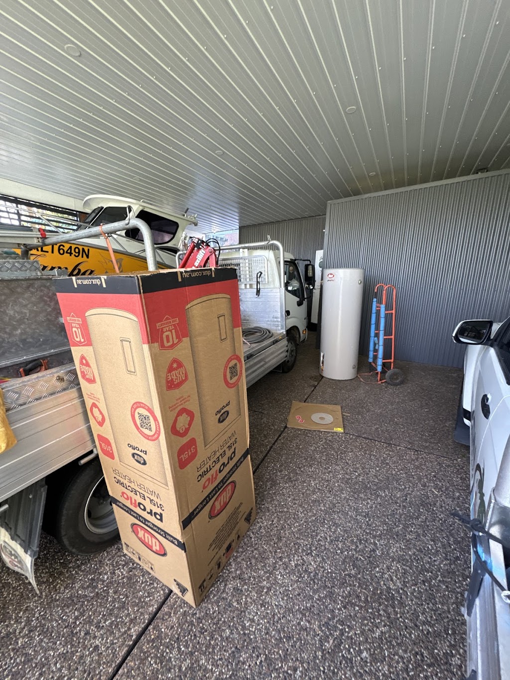 A&A Hot Water Plumbing and Electrical | Unit 1/16 Mitchell Rd, Cardiff NSW 2285, Australia | Phone: 0411 553 022