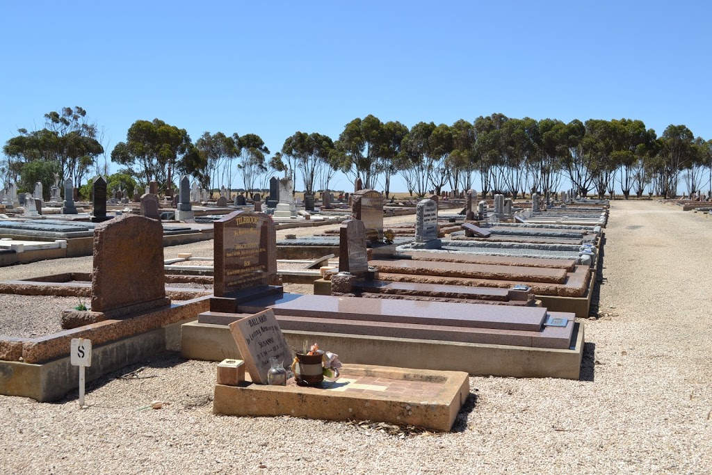 Minlaton Cemetery | cemetery | 9 McKenzie Rd, Minlaton SA 5575, Australia