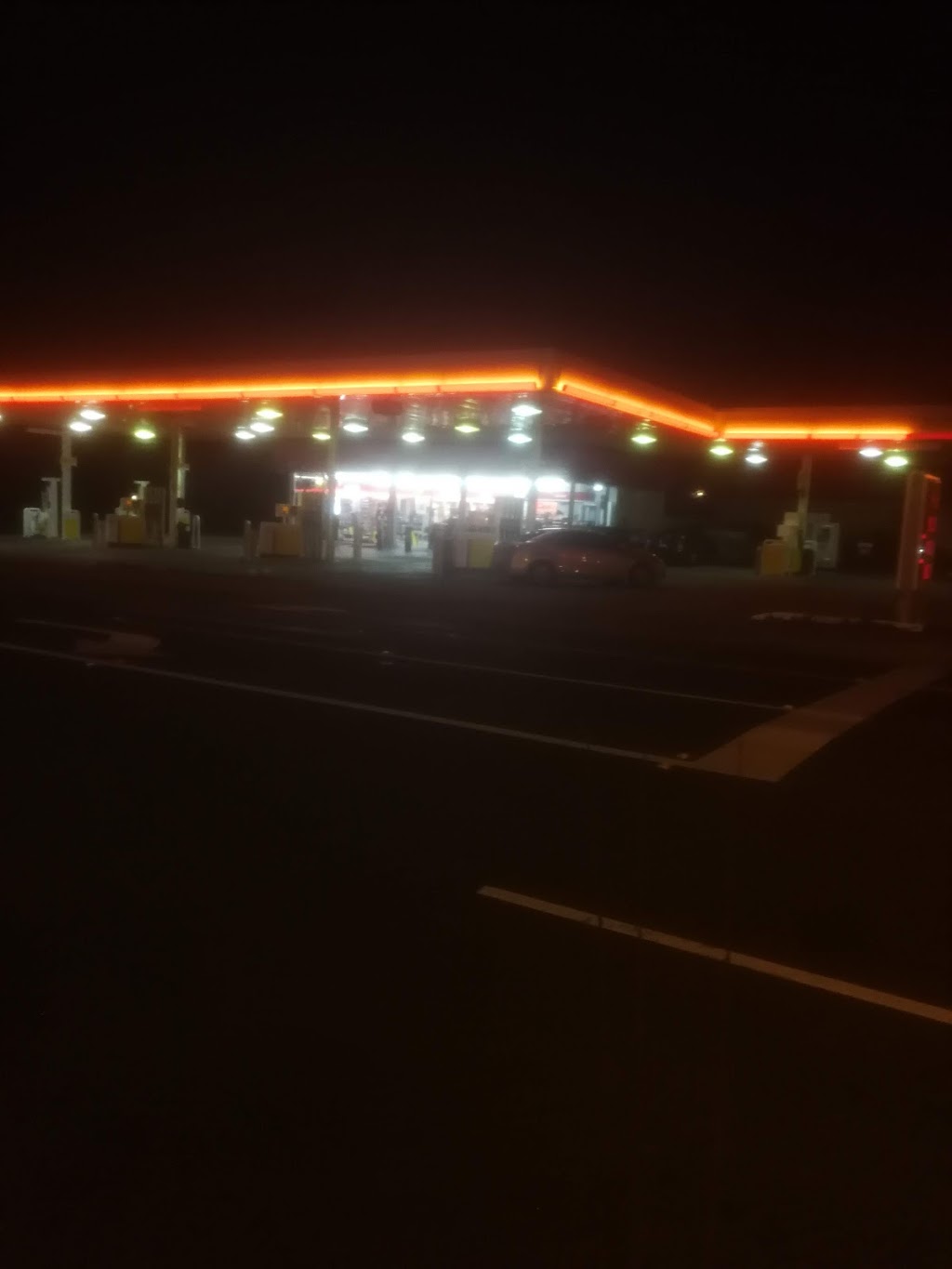 Shell | gas station | 265 Darebin Rd, Thornbury VIC 3071, Australia