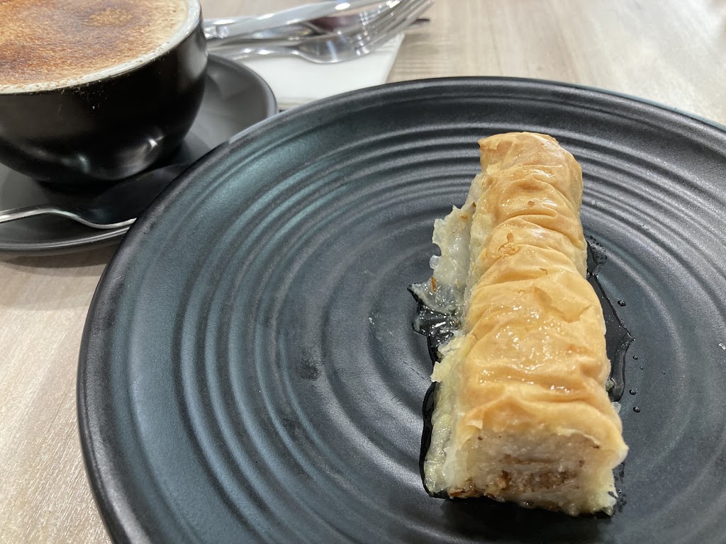 Gee’s Takeaway | Shop 1/13A Montgomery St, Kogarah NSW 2217, Australia | Phone: 0450 975 810