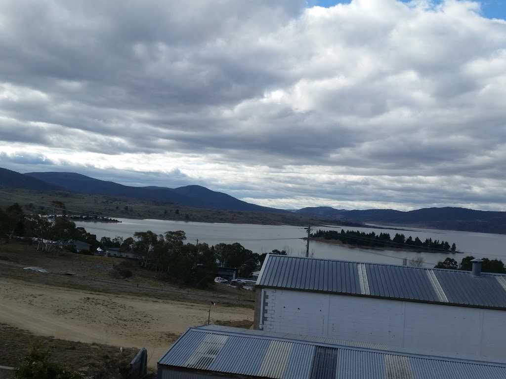 Accommodation Jindabyne | lodging | 17 Poley Cow Ln, Jindabyne NSW 2627, Australia | 0264572144 OR +61 2 6457 2144