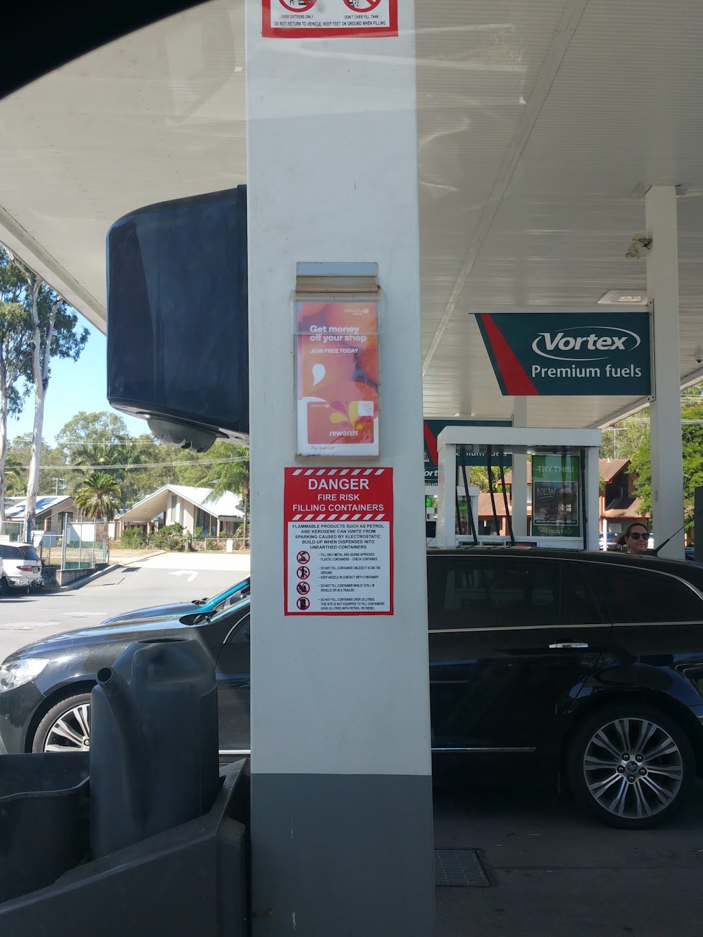 Caltex Woolworths Ormeau | gas station | 8/19-21 Peachey Rd, Ormeau QLD 4208, Australia | 0755491907 OR +61 7 5549 1907