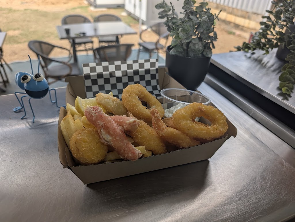 Sapphire Tuckerbox | 9 Rockhound Rd, Sapphire Central QLD 4702, Australia | Phone: 0437 348 555