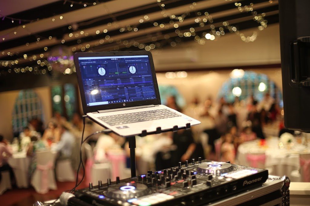 Melbourne Dj Hire |  | 297 Warrigal Rd, Cheltenham VIC 3192, Australia | 0421076331 OR +61 421 076 331