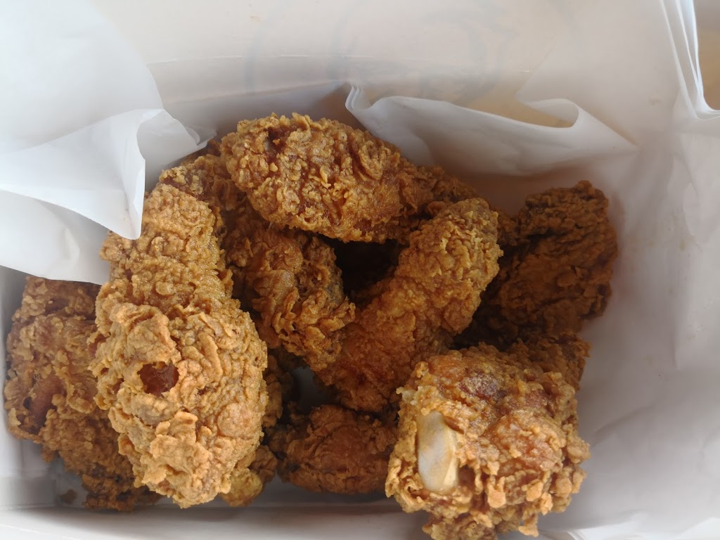 KFC Beldon | meal takeaway | 269 Eddystone Ave, Beldon WA 6027, Australia | 0893078222 OR +61 8 9307 8222