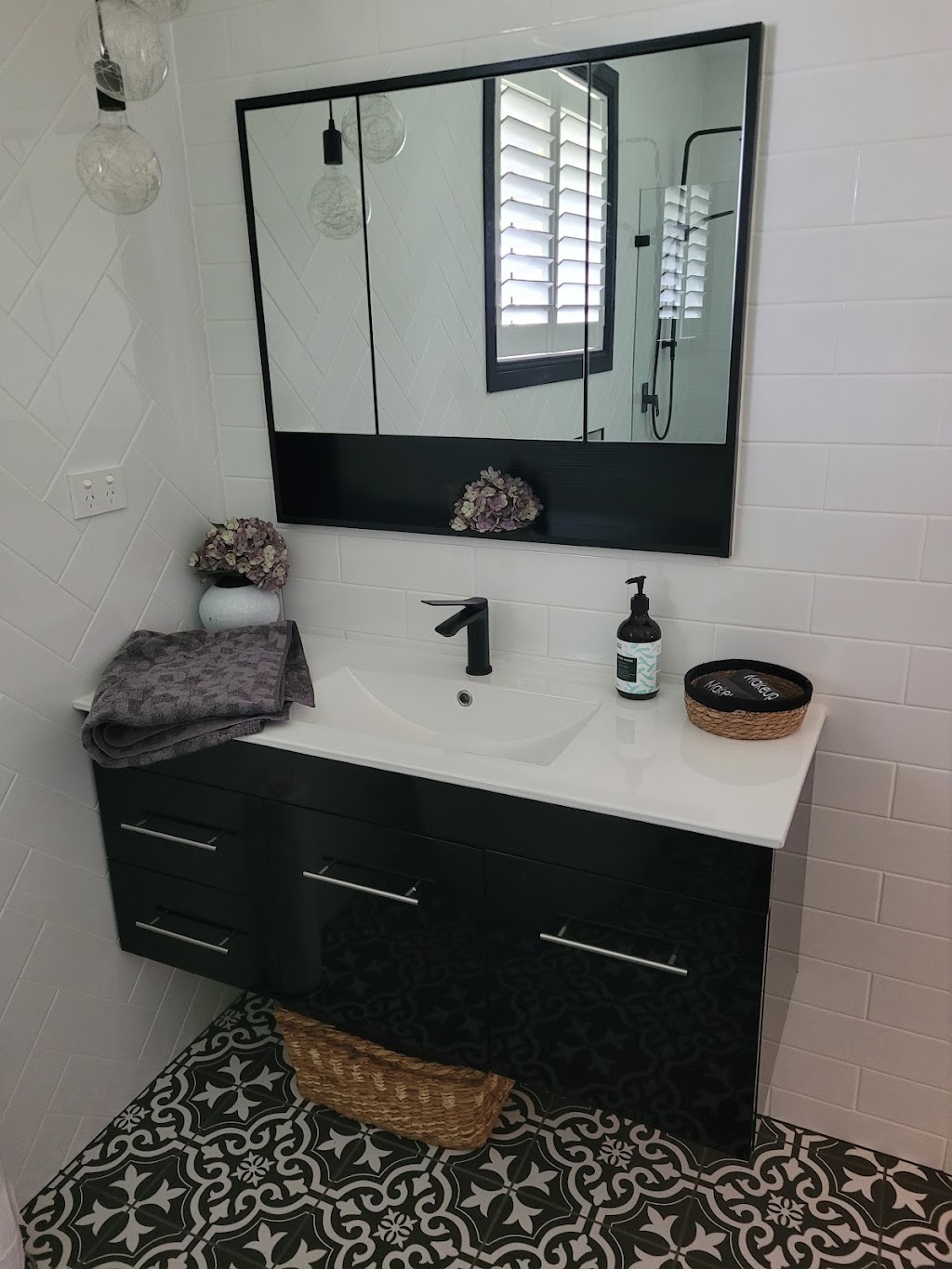 The Shaddy Rest secluded resort for the perfect romantic getaway | Shadforth NSW 2800, Australia | Phone: 0452 211 202