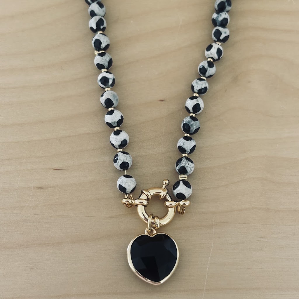 Designed by Stacey | 51 Owen St, Huskisson NSW 2540, Australia | Phone: 0402 255 225