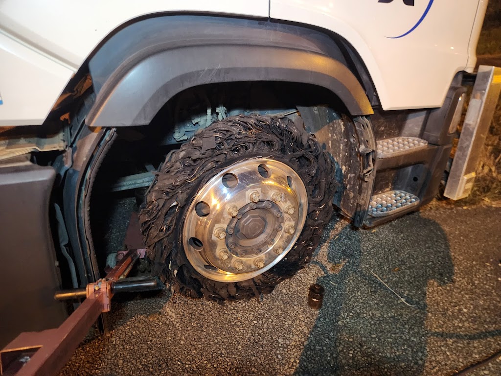 Urbanhaul Tyres (24/7 Mobile Truck Tyre Service) | 4700 Mount Lindesay Hwy, North Maclean QLD 4280, Australia | Phone: 0402 786 209