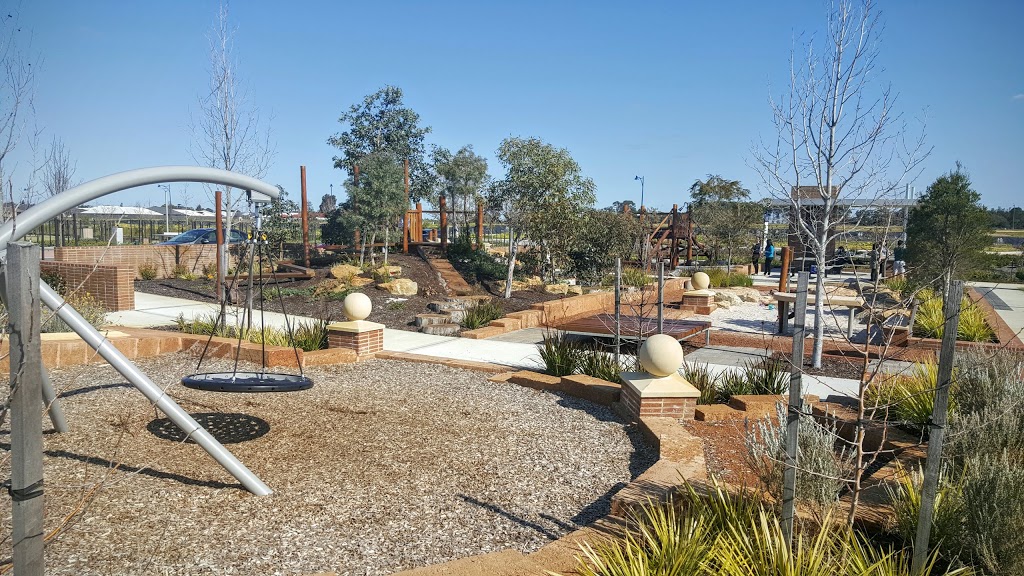 Holland Park Land Estate Playground | park | Fanshawe Boulevard Piara Waters, Piara Waters WA 6112, Australia