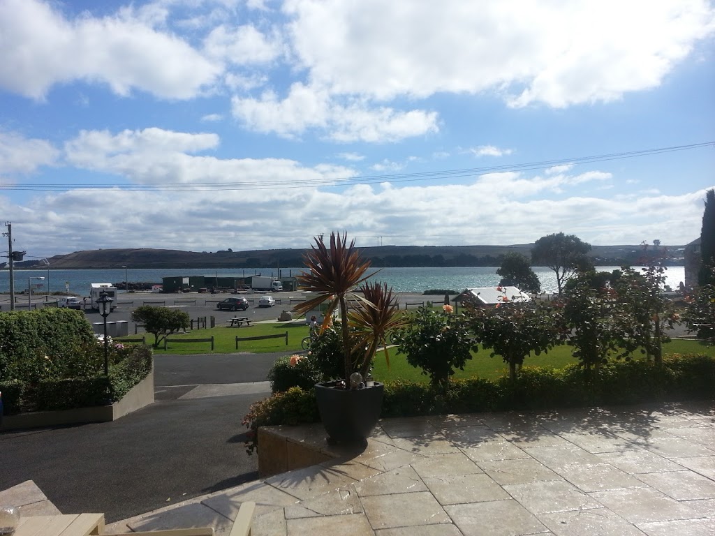 On the Terrace | lodging | 8 Alexander Terrace, Stanley TAS 7331, Australia | 0364582081 OR +61 3 6458 2081