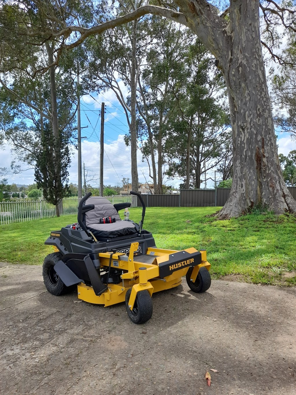 Mid Mountains Lawn Maintenance | 41 View St, Lawson NSW 2783, Australia | Phone: 0478 847 004