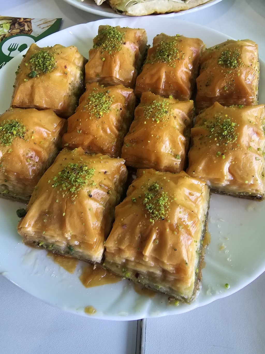 Kebab And Burger Bar Ourimbah | Shop 2/35 Pacific Hwy, Ourimbah NSW 2258, Australia | Phone: 43032825