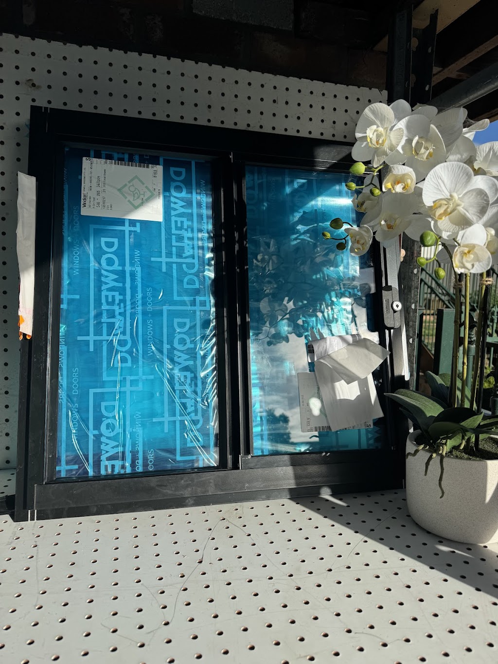 Up the lane Aluminium Windows and Doors | Armidale St, Abermain NSW 2326, Australia | Phone: 0417 244 774