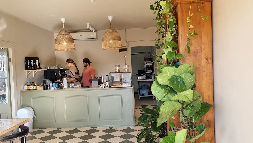 Verandah Cafe and Home | 611 Oxley Ave, Scarborough QLD 4020, Australia | Phone: 0450 788 116
