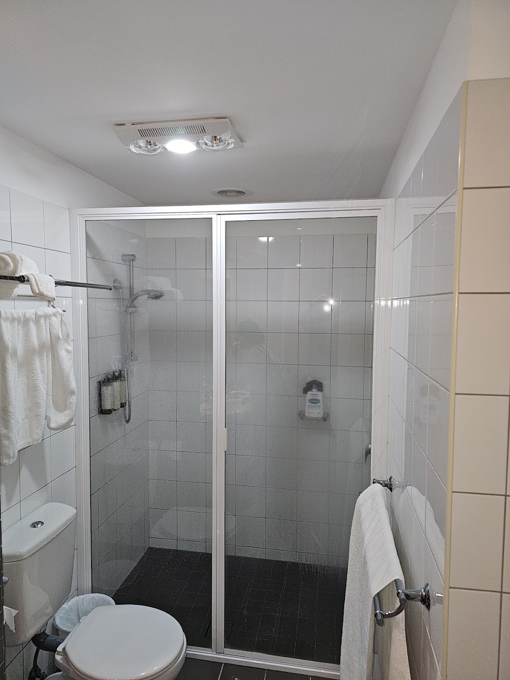 Club Wyndham Lakes Entrance | The Esplanade Waterfront Resort, Lakes Entrance VIC 3909, Australia | Phone: (03) 5155 3533