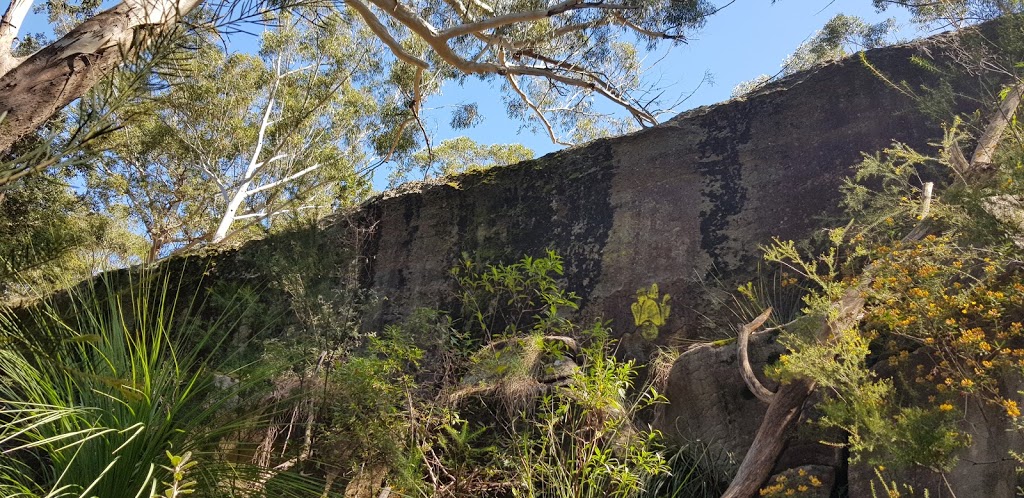 Natural Arch | park | Trevors Ln Trail, Cherrybrook NSW 2126, Australia