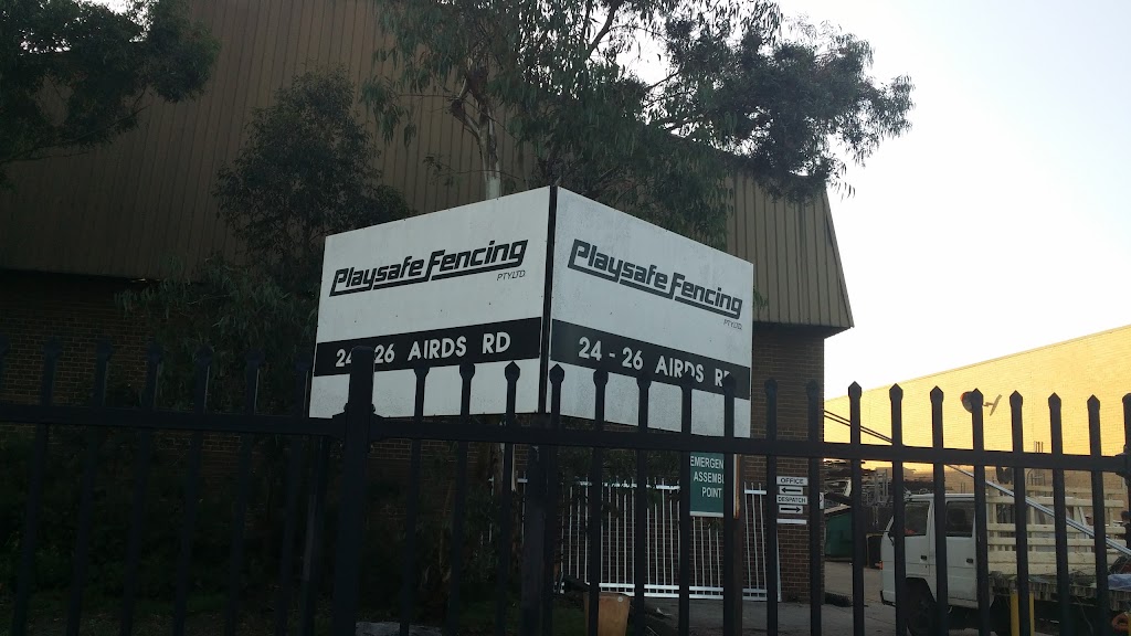 Playsafe Fencing Pty Ltd | 24-26 Airds Rd, Minto NSW 2566, Australia | Phone: (02) 9820 1200