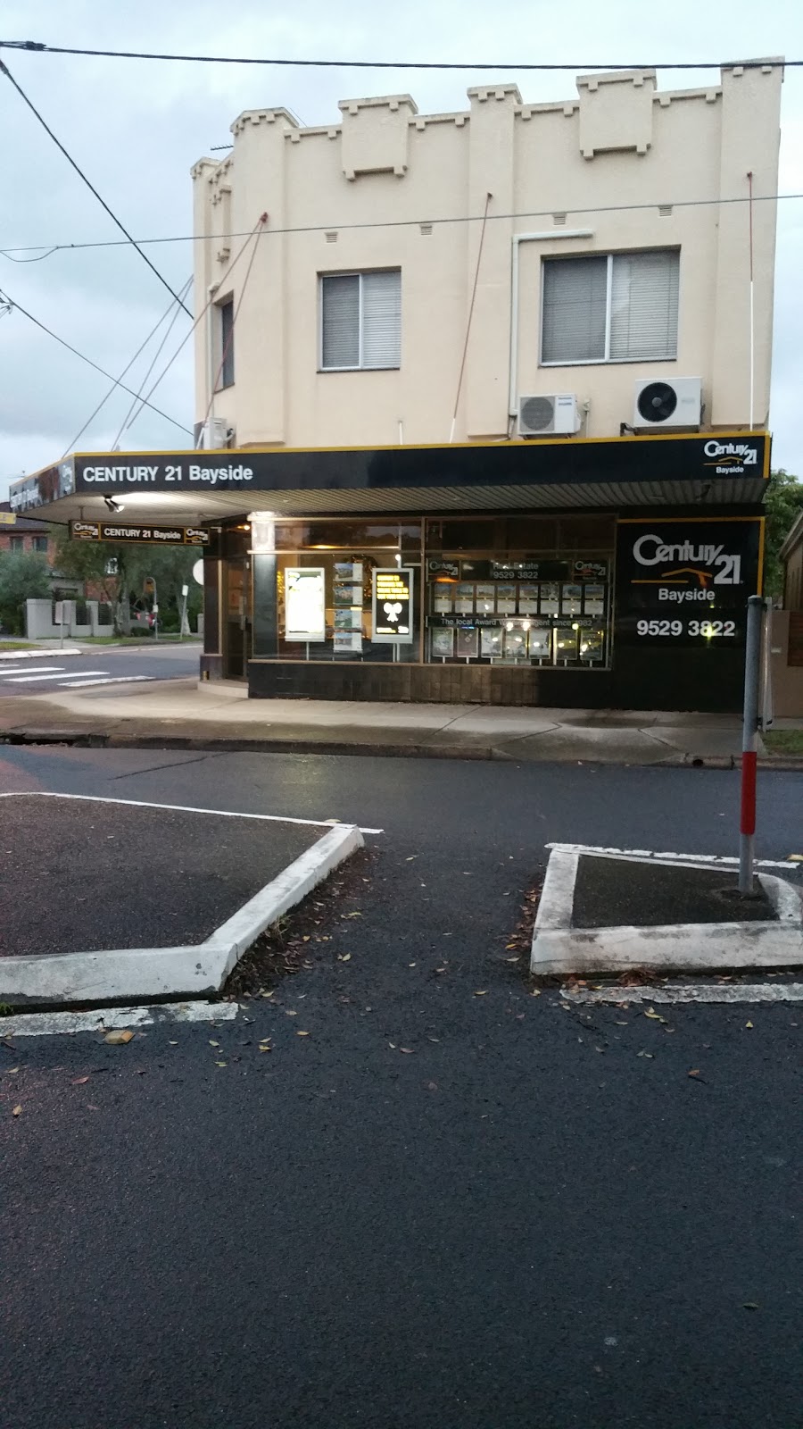 Century 21 Bayside | 26 Clareville Ave, Dolls Point NSW 2219, Australia | Phone: (02) 9529 3822