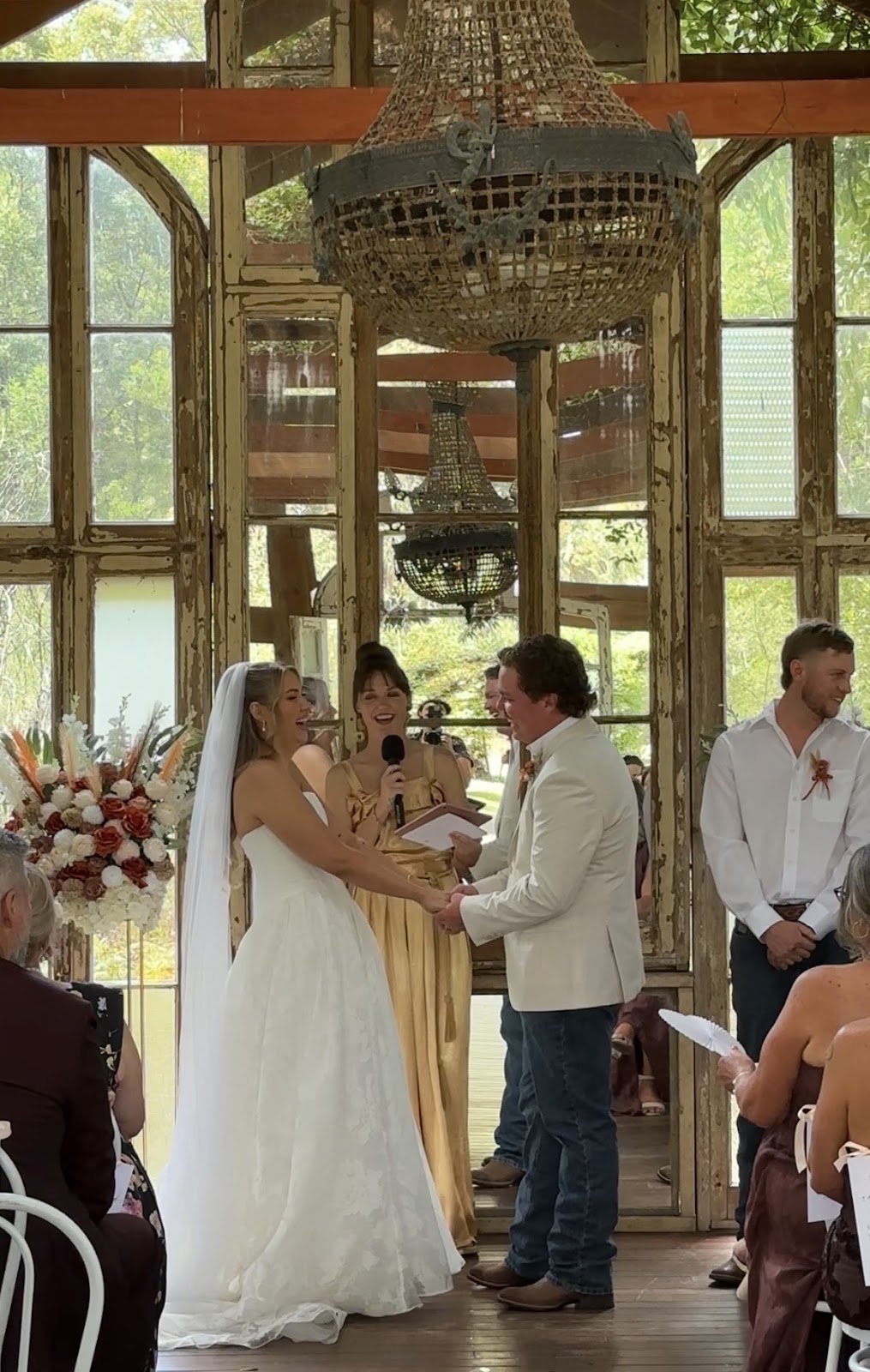 Konnubials By Kiki | 53 Mercury Dr, Lake Tabourie NSW 2539, Australia | Phone: 0400 745 366