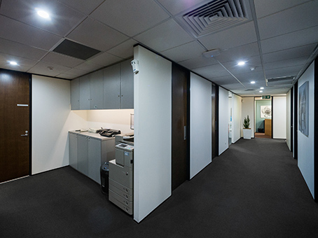 Regus - Canberra, Kingston | real estate agency | Units 1 to 4, 15 Tench St, Canberra ACT 2604, Australia | 0261265300 OR +61 2 6126 5300