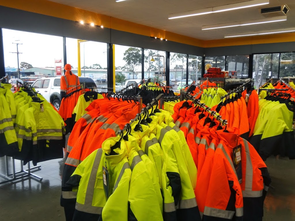 SafetyQuip Adelaide Dry Creek - Safety Equipment | shoe store | 100-102 Cavan Rd, Dry Creek SA 5094, Australia | 0883496988 OR +61 8 8349 6988