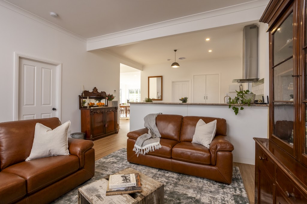 The Beekeepers Cottage | 124 Malakoff Rd, Beechworth VIC 3747, Australia | Phone: (02) 6033 2322