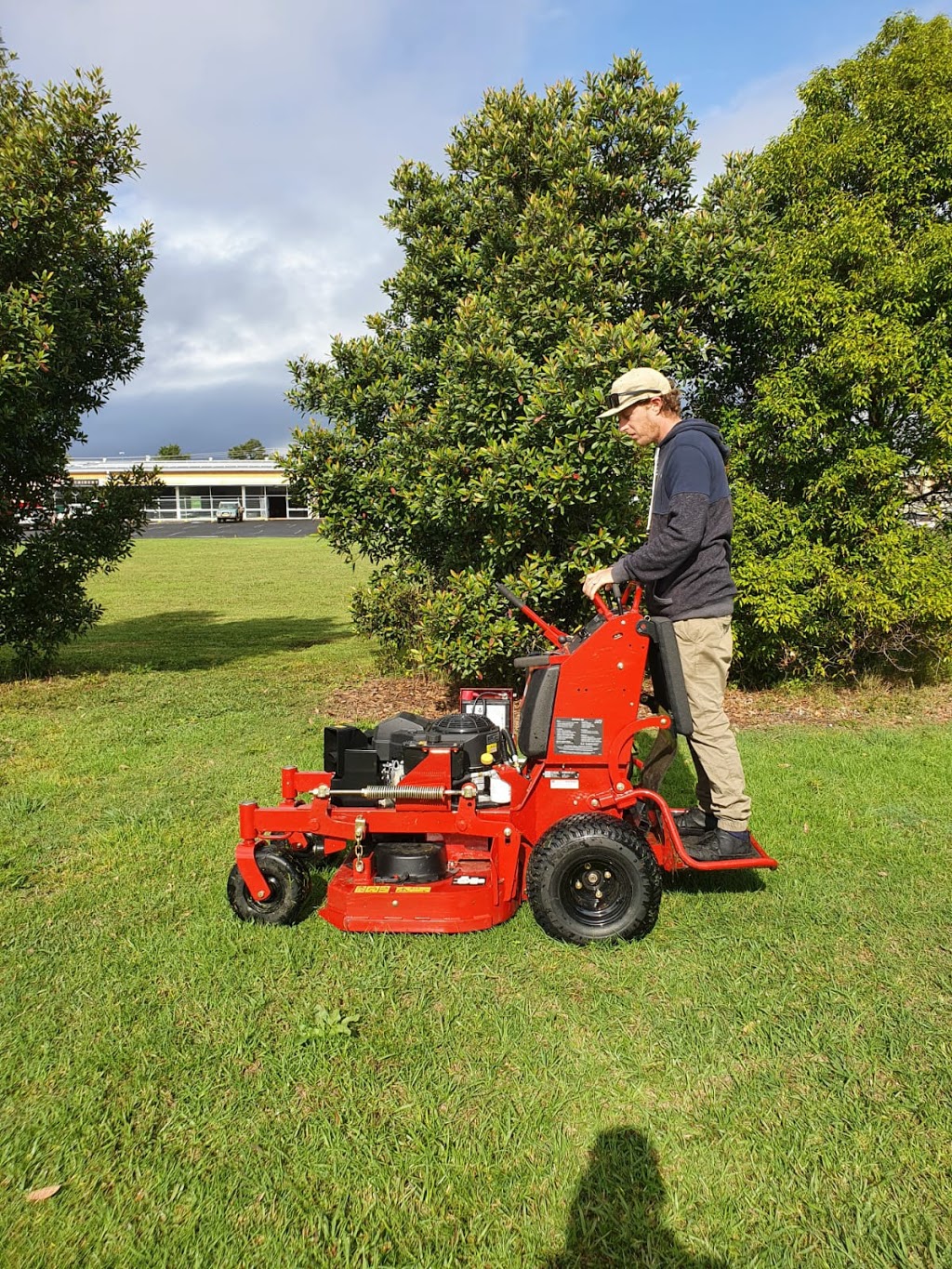 Grass Choppers Yard Maintenance | 1B Pioneers Cr, Bangalow NSW 2479, Australia | Phone: 0406 867 861