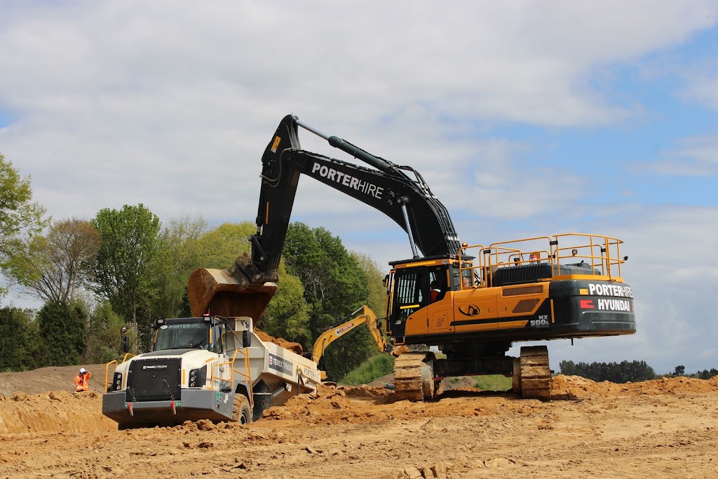 Porter Hire Bringelly | 145 Mersey Rd, Bradfield NSW 2556, Australia | Phone: (02) 9604 1900