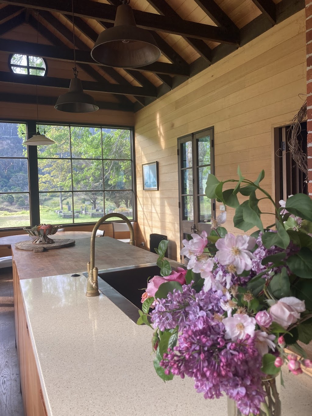 Blue Hills Luxury Farm Stay | 83 Meads Rd, Tilba Tilba NSW 2546, Australia | Phone: 0400 358 514
