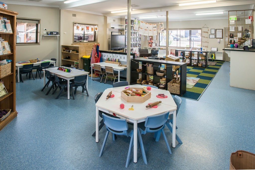 NurtureOne Tamworth Childrens Centre | school | 8 Patrick St, Tamworth NSW 2340, Australia | 1800517027 OR +61 1800 517 027