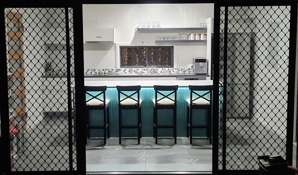 Charlies at Hat Head | 26 Hutcheson St, Hat Head NSW 2440, Australia | Phone: (02) 6566 6116
