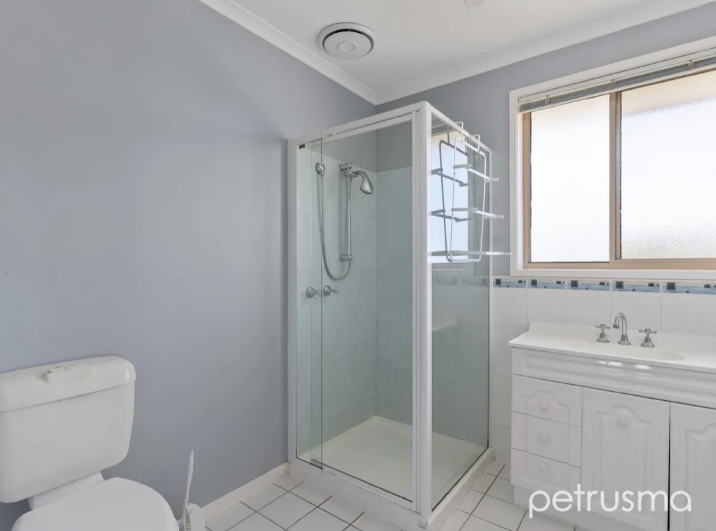 One Take Builders | 9 Cox Dr, Dennes Point TAS 7150, Australia | Phone: 0411 564 003