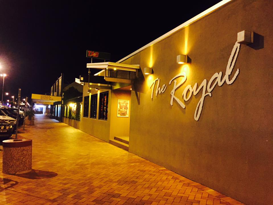 OSheas Royal Hotel | bar | 48 Marshall St, Goondiwindi QLD 4390, Australia | 0746711877 OR +61 7 4671 1877