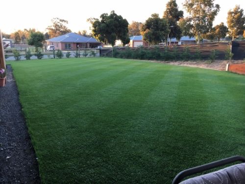 Ideal Lawn Services | park | 5/21 Almond Ave, Wallan VIC 3756, Australia