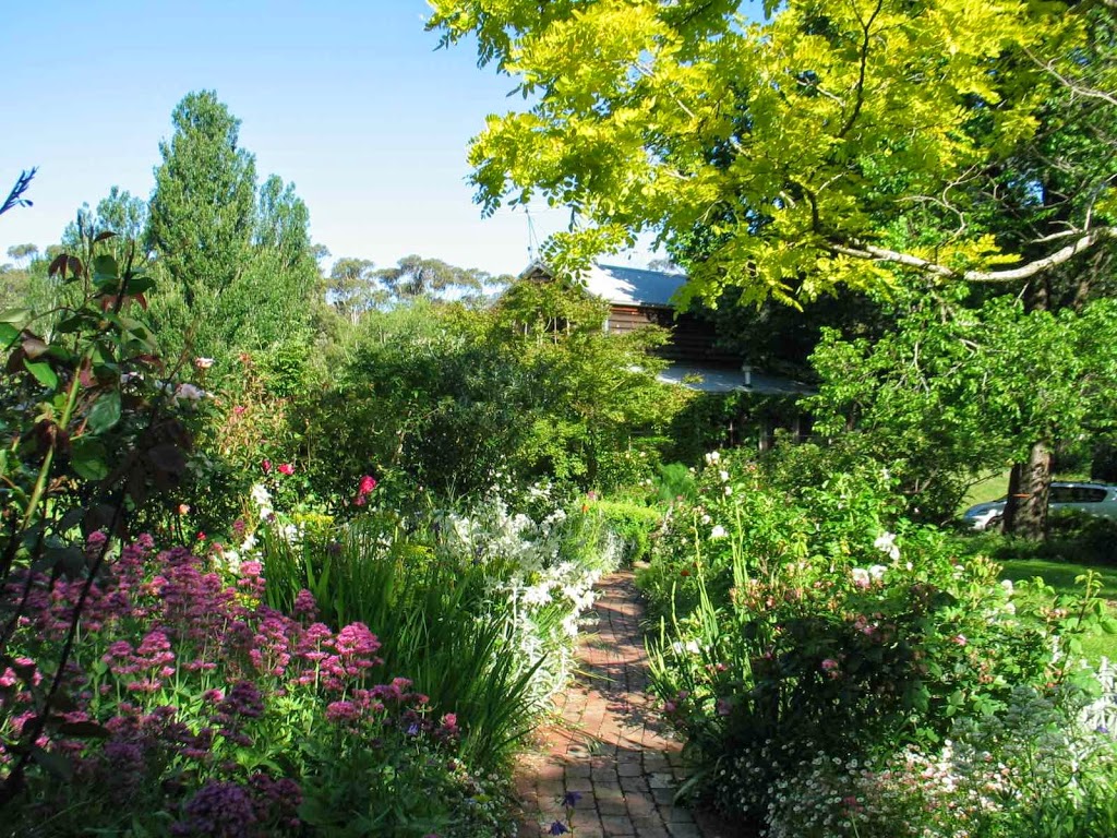 Braeside Mt Macedon Country Retreat and Bed & Breakfast | lodging | 47 Taylors Rd, Mount Macedon VIC 3441, Australia | 0354261762 OR +61 3 5426 1762