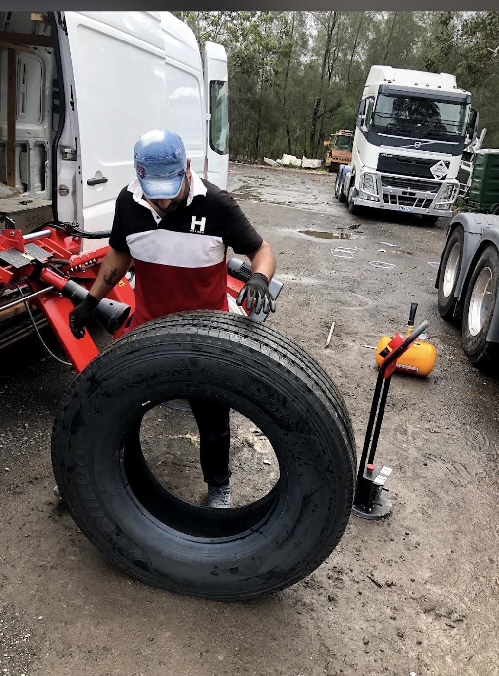 Advance truck tyre | Darling St, Marsden Park NSW 2765, Australia | Phone: 0468 724 211