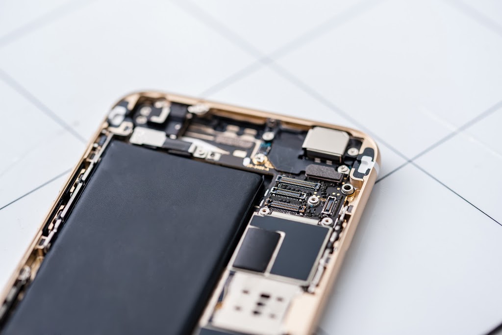 Apple Watch Repair Geeks | G0/252 Bay Rd, Sandringham VIC 3191, Australia | Phone: 0432 145 343