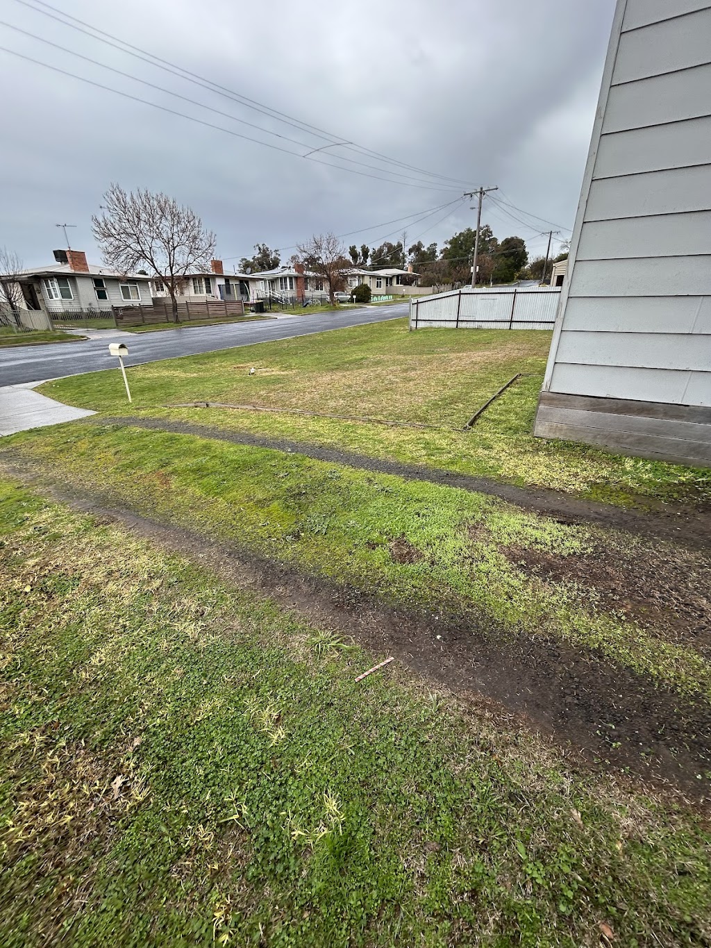KJ Cleaning and Yard Maintenance | 40 Whirrakee Dr, Maryborough VIC 3465, Australia | Phone: 0458 998 893