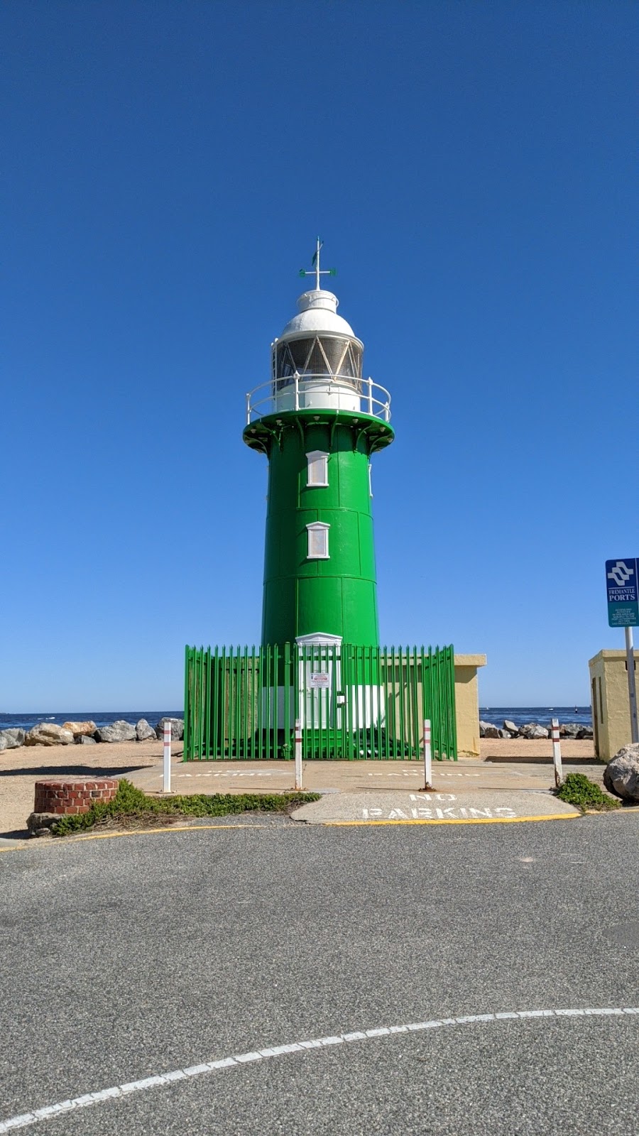 South Mole Lighthouse | tourist attraction | 1 Fleet St, Fremantle WA 6160, Australia | 0894303555 OR +61 8 9430 3555