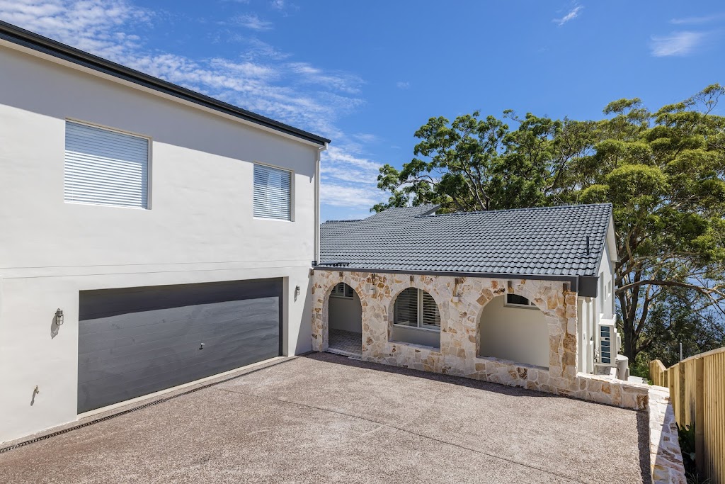 Azzurra | 20A Gloucester St, Nelson Bay NSW 2315, Australia | Phone: (02) 4044 5021