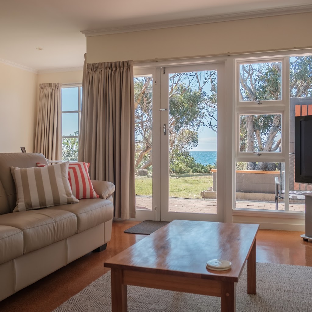 Cod Rock Point | lodging | 2 Murray St, Bicheno TAS 7215, Australia | 0455445502 OR +61 455 445 502