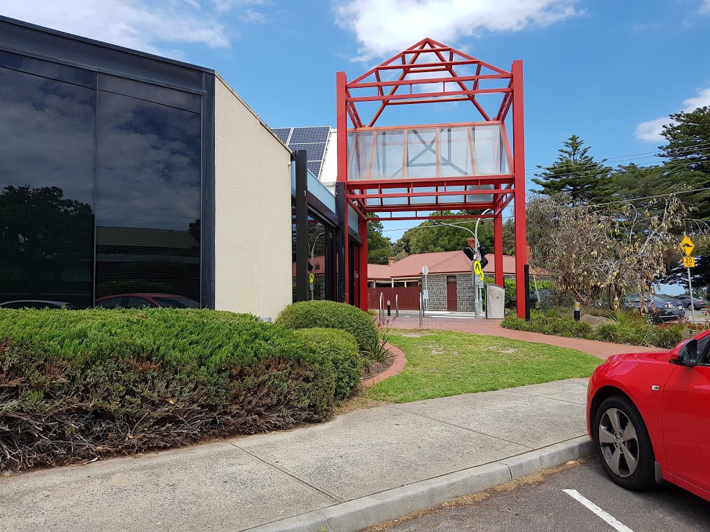 Altona Library | library | 123 Queen St, Altona VIC 3018, Australia | 1300462542 OR +61 1300 462 542